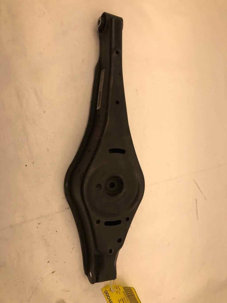 2005 - 2018 VOLKSWAGEN JETTA Rear Lower Control Arm A - arm Right Passenger Side