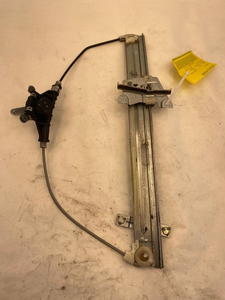 1999-2003 MAZDA PROTEGE Front Manual Door Window Regulator Right Passenger Side