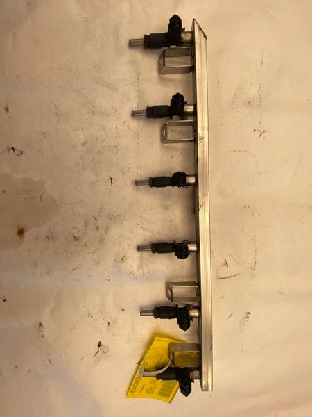 2007 BMW X3 3.0L 6 Cylinder Engine Fuel Injection Rail with Injectors OEM