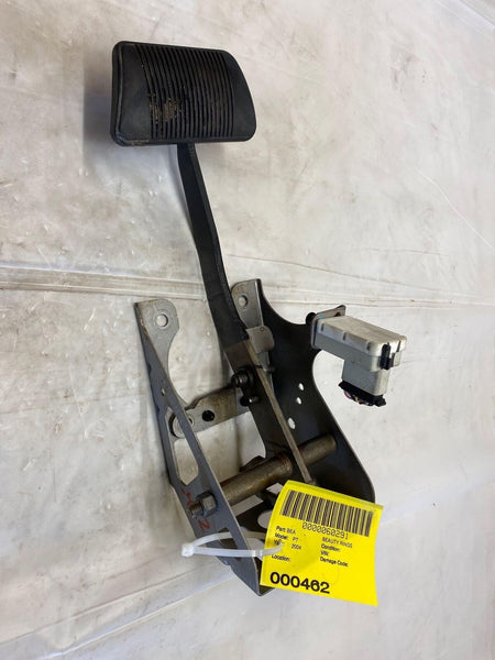 2004 CHRYSLER PT CRUISER Brake Pedal Assembly Stop Lever Light Switch Sensor M
