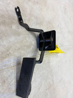 2004 CHRYSLER PT CRUISER 2.4L Throttle Gas Pedal Accelerator Assesmbly OEM M