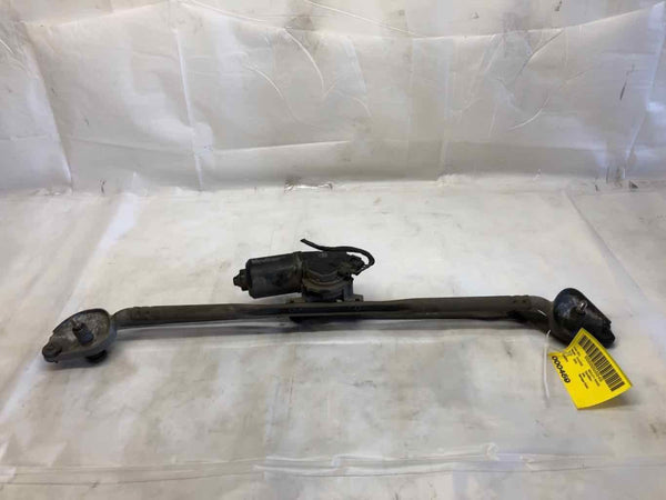 2006 - 2010 DODGE CHARGER Front Windshield Wiper Transmission Linkage with Motor