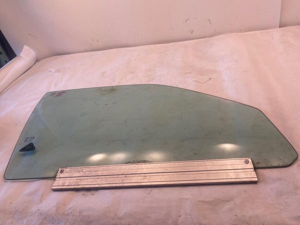 1998 - 2003 JAGUAR XJ8 Front Door Glass Window Right Passenger Side RH OEM