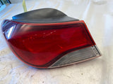 2014 - 2016 HYUNDAI ELANTRA Sedan Rear Tail Light Assembly Left Driver Side OEM