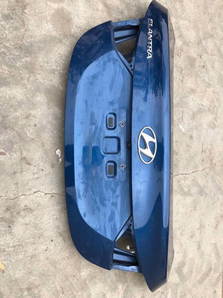 2011-2016 HYUNDAI ELANTRA Rear Trunk Decklid Hatch Tailgate Paint Code ZU3 Blue