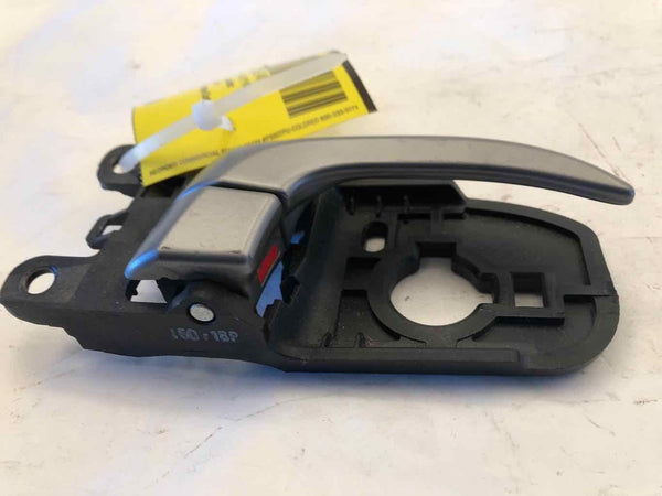 2014 - 2016 HYUNDAI ELANTRA Rear Back Inside Door Handle Right Passenger Side RH