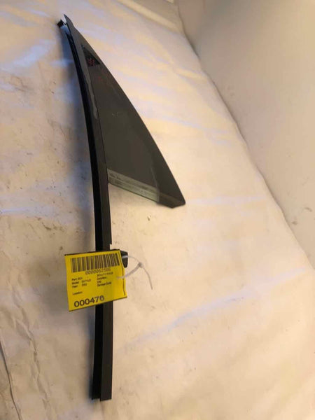 2002 - 2003 SATURN VUE Rear Back Vent Glass Window w/o Solar Left Driver Side LH