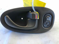 2002-2003 SATURN VUE Front Inside Door Handle w/ Door Lock Right Passenger Side