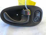 2002-2003 SATURN VUE Front Inside Door Handle w/ Door Lock Right Passenger Side