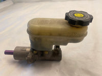 2002 - 2003 SATURN VUE Brake Master Cylinder w/ Fluid Reservoir Bottle Tank OEM