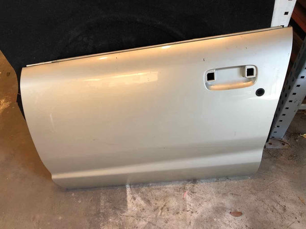 2002-2005 SATURN VUE Sport Utility  4 Door Front Door Shell Left Driver Side LH