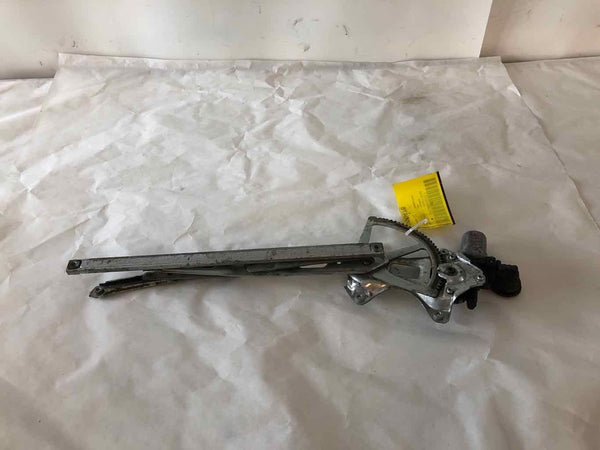 2004 - 2015 TOYOTA PRIUS Front Door Regulator with Motor Right Passenger Side RH