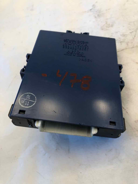 2004 - 2006 TOYOTA PRIUS Multiplex Network Gateway Control Module P/N 8911147030
