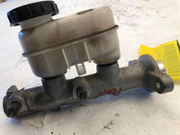1995 - 1997 CHRYSLER CIRRUS Brake Master Cylinder w/ Fluid Reservoir Bottle Tank