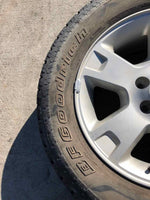 2003 FORD EXPLORER 4.0L SUV Wheel Rim And Tire P245/65R17 Aluminum 5 Spokes