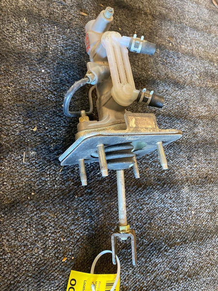 2004 - 2009 TOYOTA PRIUS Hatchback 1.5L 4 Cylinder Brake Master Cylinder A/T OEM