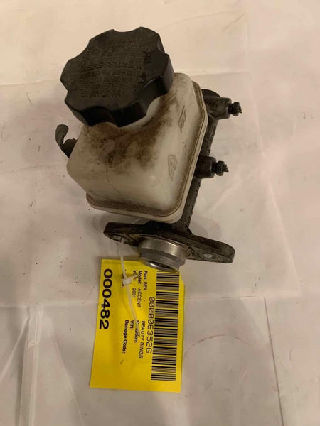 2000-2006 HYUNDAI ACCENT Brake Master Cylinder with Pump Fluid Reservoir Bottle