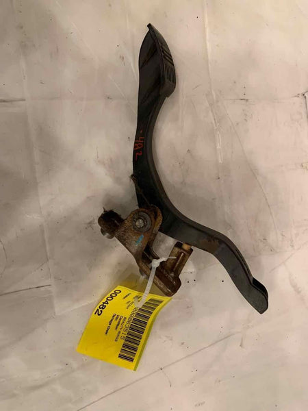 2001 HYUNDAI ACCENT Automatic Transmission Gas Accelerator Throttle Pedal OEM