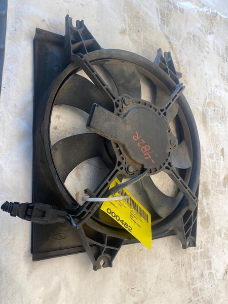 2000-2006 HYUNDAI ACCENT Condenser Electric Cooling Fan Right Passenger Side RH