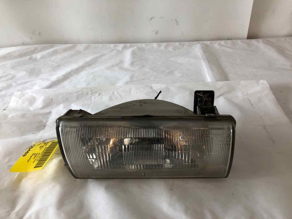 1989 - 1990 NISSAN SENTRA Front Headlamp Light Assembly Right Passenger Side RH