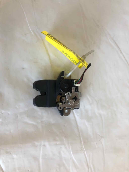 2009 HYUNDAI SONATA Sedan Rear Back Trunk Lid Lock Latch Actuator OEM