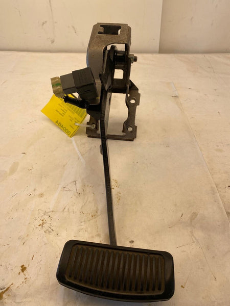 2009 HYUNDAI SONATA Floor Slow Stop Brake Pedal Assembly with Bracket A/T OEM