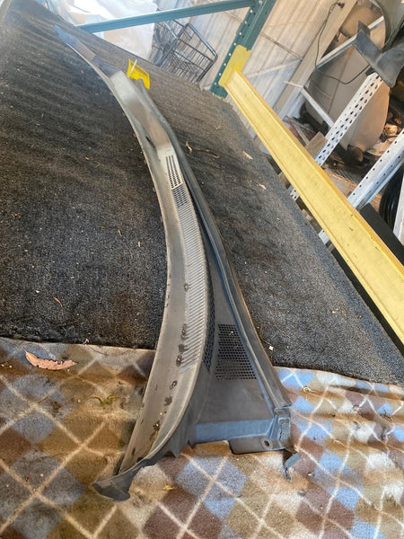 2009 HYUNDAI SONATA Front Windshield Wiper Cowl Screen Trim Panel Cover Sedan