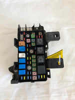 2008 - 2010 HYUNDAI SONATA 2.4L Engine Fuse Box Engine compartment 4 cylinder