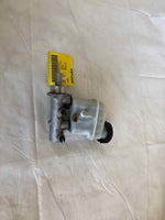 2006 - 2010 HYUNDAI SONATA Brake Master Cylinder w/ Fluid Reservoir Tank Bottle