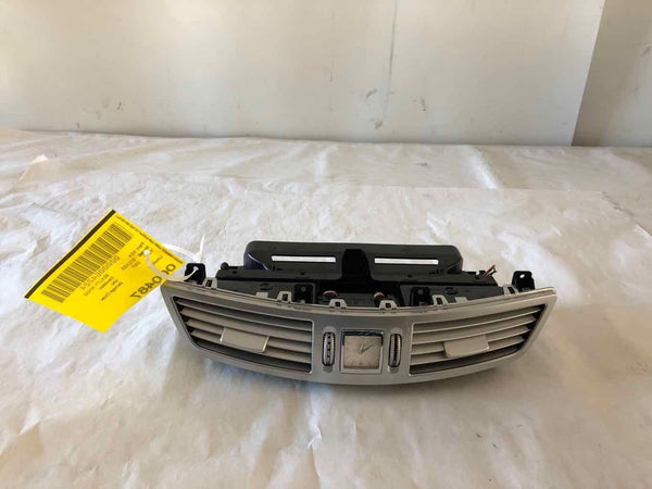 2007 MERCEDES Benz S550 Front Dash Center Air Conditioner Heater Vents w/ Clock