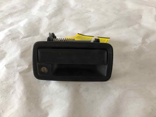2002 - 2007 SATURN VUE Rear Exterior Liftgate Tailgate Hatch Door Handle OEM