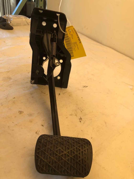 2007 MERCEDES BENZ S550 Floor Brake Pedal With Mounting Bracket Assembly A/T OEM