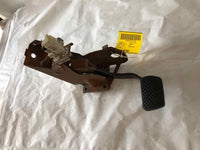 2002 SATURN VUE 3.5L 6 Cylinder Automatic Transmission Brake Gas Pedal OEM