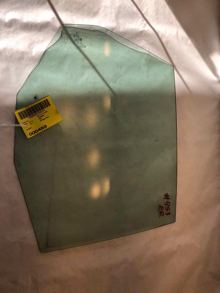 2005 - 2010 VOLKSWAGEN JETTA 4 Door Rear Door Glass Window Right Passenger Side