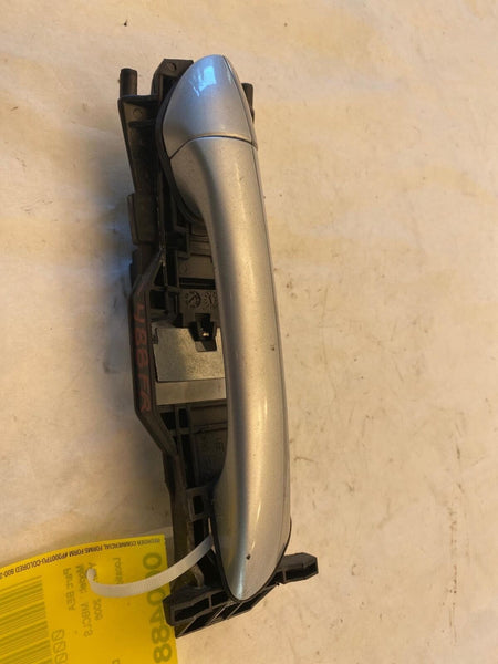2003 - 2011 MERCEDES BENZ CLS500 Front Outside Door Handle Right Passenger Side
