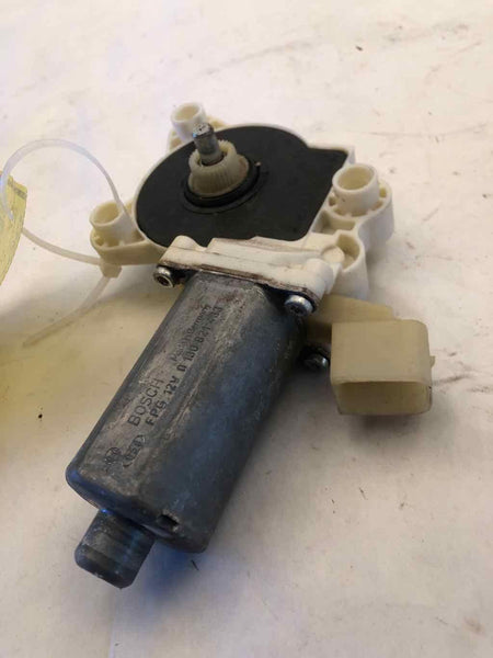 2006 - 2011 MERCEDES BENZ CLS500 Rear Door Power Window Motor Passenger Side RH