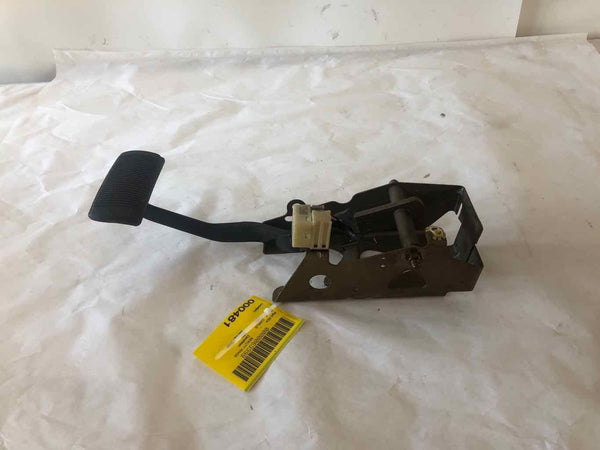 1995 CHRYSLER CIRRUS 2.5L Automatic Transmission Brake Gas Pedal OEM