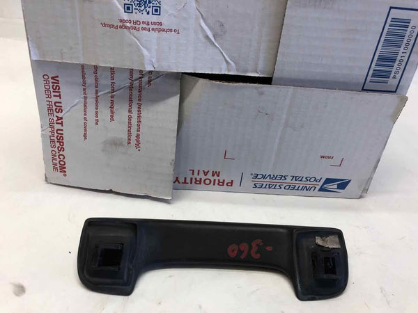 2002 - 2007 SATURN VUE Front Outside Door Handle Painted Left Driver Side LH OEM