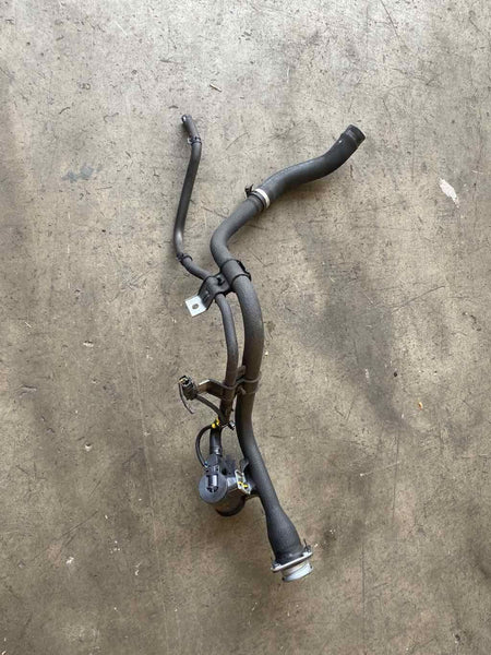 2015 - 2019 HYUNDAI SONATA Rear Fuel Gas Filler Neck Assembly 2.4L Sedan