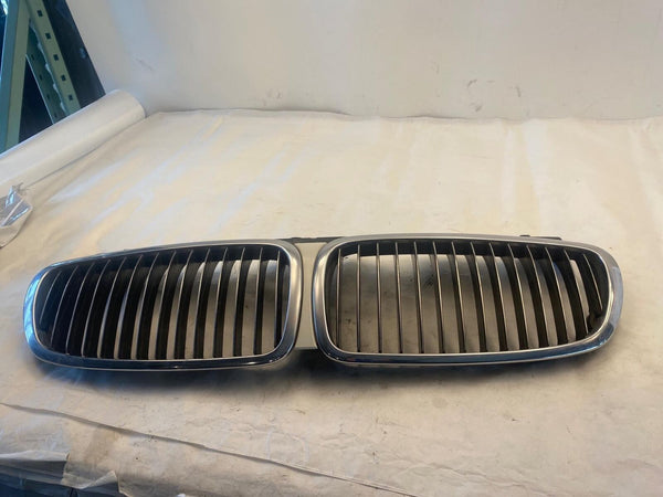2006 - 2008 BMW 750 SERIES Front Upper Bumper Grille Grill Trim Panel OEM