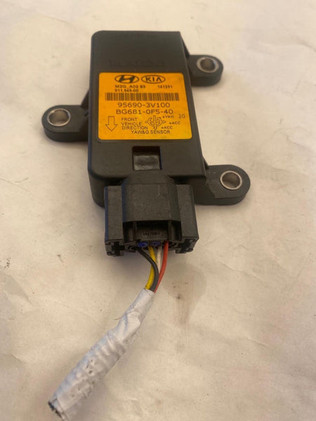 2015 HYUNDAI ELANTRA Yaw Rate Sensor PIN 95690-3V100 OEM