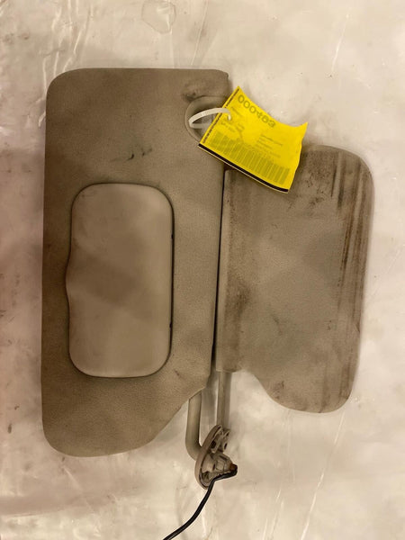 2006 - 2007 CADILLAC DTS Front Sun Visor with Mirror Right Passenger Side RH OEM