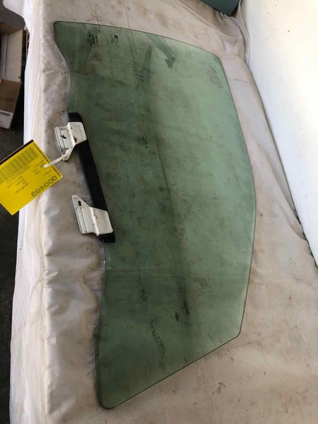 2006 - 2011 CADILLAC DTS Sedan Front Door Glass Window 4-Doors Passenger Side RH