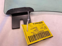 2015 TESLA Model S Hatchback Front Door Glass Window 4-door Right Passenger Side