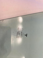 2015 TESLA Model S Hatchback Front Door Glass Window 4-door Right Passenger Side