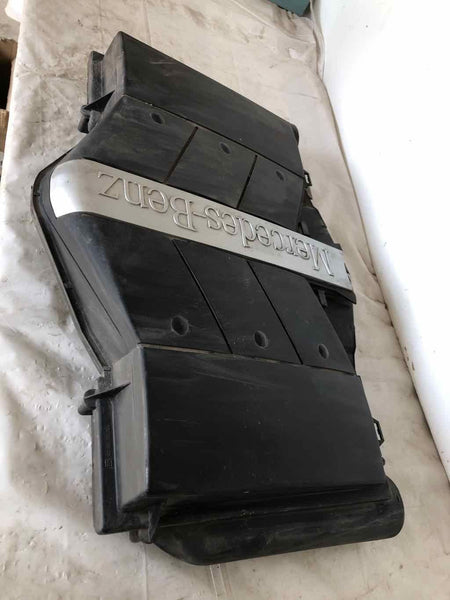 1998 - 2005 MERCEDES CLK 3.2L Front Engine Top Cover Shield Motor OEM