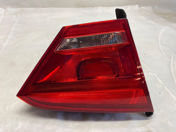 2006 VW PASSAT Sedan Rear Tail Light Lamp Assembly Lid Mounted Left Driver Side