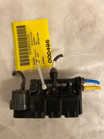 2006 RANGE ROVER 4.4L 8 Cylinder Air Suspension Control Solenoid Valve OEM