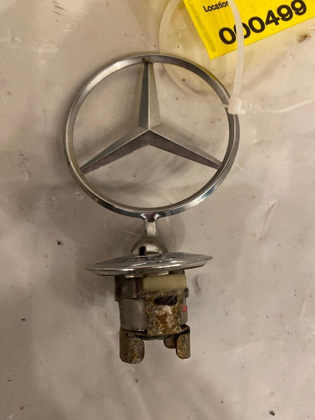 1995 MERCEDES S-CLASS S500 Front Hood Emblem Logo Ornament Star OEM