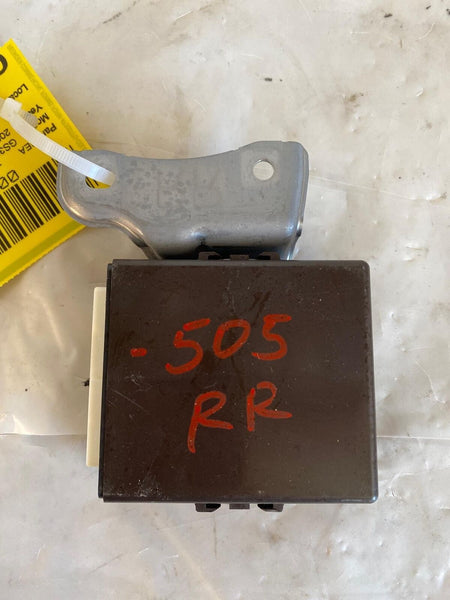 2006 LEXUS GS300 Rear Door Multiplex Control Module 89224-50070 Passenger Side